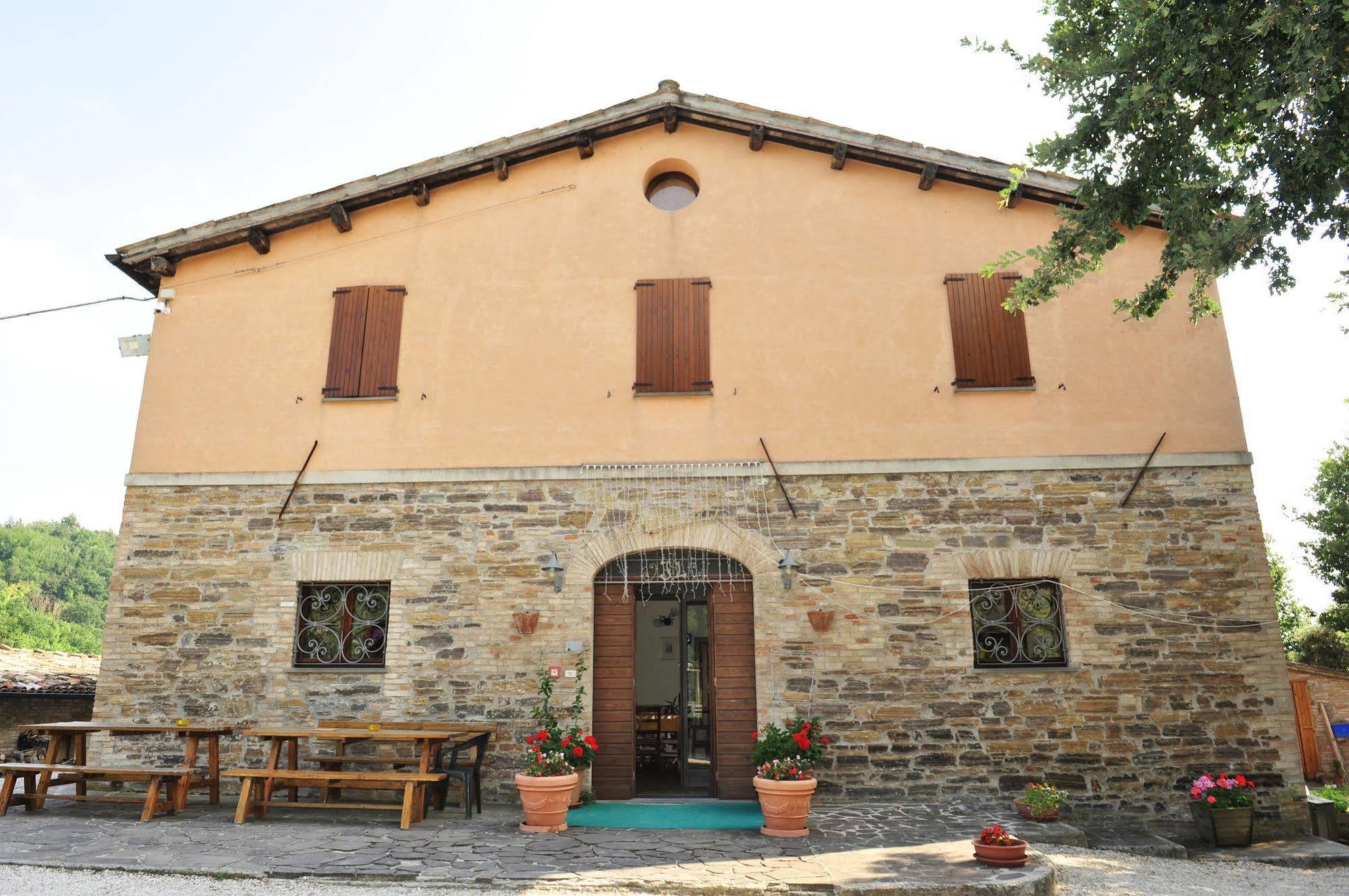 Agriturismo La Caputa Urbania Exterior foto